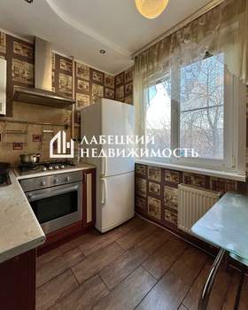 2-к квартира, вторичка, 46м2, 4/5 этаж