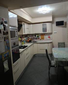 4-к квартира, вторичка, 90м2, 1/10 этаж