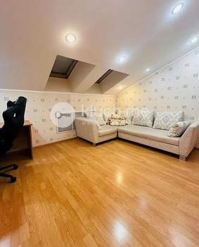 3-к квартира, вторичка, 94м2, 6/6 этаж