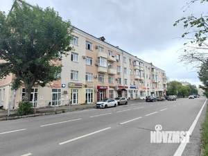 3-к квартира, вторичка, 74м2, 1/4 этаж