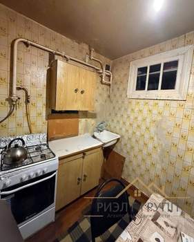 2-к квартира, вторичка, 45м2, 1/5 этаж