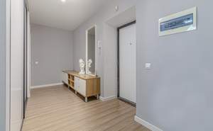 2-к квартира, вторичка, 61м2, 8/10 этаж