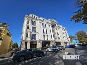 4-к квартира, вторичка, 222м2, 5/6 этаж