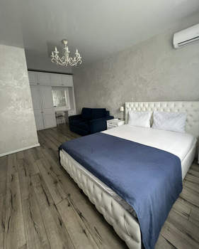 1-к квартира, вторичка, 42м2, 1/18 этаж