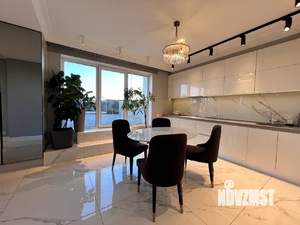 2-к квартира, вторичка, 97м2, 10/23 этаж