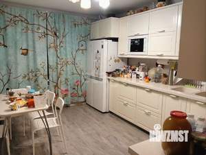 3-к квартира, вторичка, 82м2, 9/18 этаж