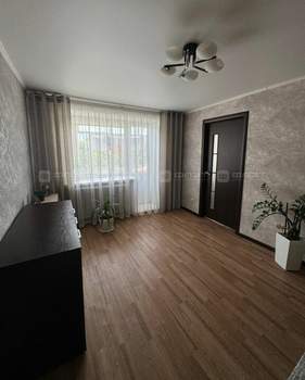 2-к квартира, вторичка, 42м2, 3/5 этаж