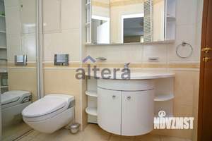 4-к квартира, вторичка, 223м2, 4/5 этаж