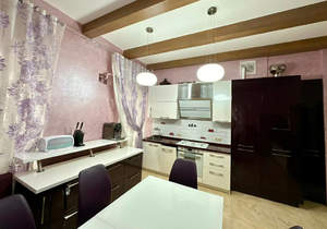 3-к квартира, вторичка, 110м2, 2/4 этаж