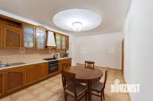 4-к квартира, вторичка, 201м2, 1/5 этаж