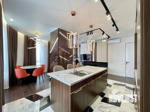 3-к квартира, вторичка, 102м2, 2/5 этаж
