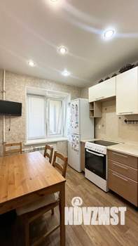 2-к квартира, вторичка, 55м2, 14/14 этаж