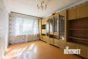 2-к квартира, вторичка, 45м2, 1/5 этаж
