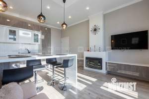 3-к квартира, вторичка, 70м2, 19/19 этаж