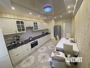 2-к квартира, вторичка, 76м2, 13/19 этаж