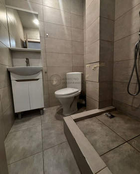 2-к квартира, вторичка, 42м2, 7/9 этаж