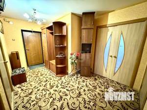 2-к квартира, вторичка, 60м2, 1/9 этаж