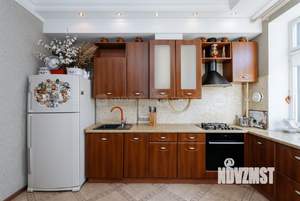 3-к квартира, вторичка, 114м2, 2/4 этаж