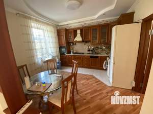 3-к квартира, вторичка, 108м2, 2/5 этаж