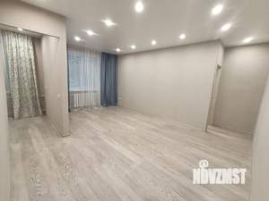 2-к квартира, вторичка, 43м2, 1/5 этаж