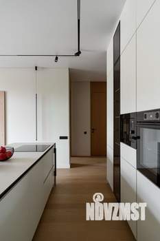 4-к квартира, вторичка, 108м2, 6/17 этаж