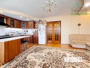 3-к квартира, вторичка, 100м2, 10/10 этаж