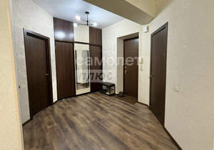 2-к квартира, вторичка, 83м2, 3/5 этаж