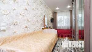 2-к квартира, вторичка, 43м2, 1/4 этаж