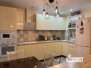 2-к квартира, вторичка, 53м2, 3/10 этаж