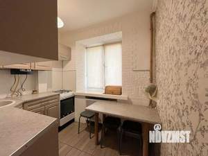 2-к квартира, вторичка, 38м2, 1/5 этаж