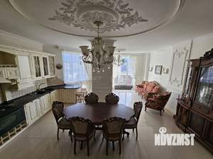 4-к квартира, вторичка, 130м2, 9/10 этаж