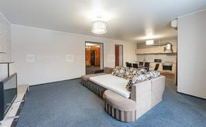 2-к квартира, вторичка, 130м2, 2/9 этаж