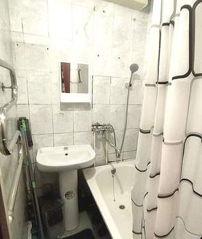 2-к квартира, вторичка, 45м2, 1/5 этаж