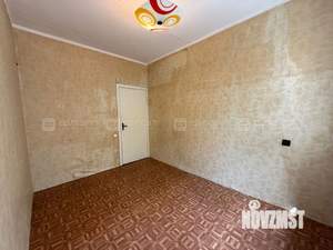 3-к квартира, вторичка, 63м2, 2/5 этаж