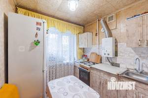 2-к квартира, вторичка, 42м2, 1/5 этаж