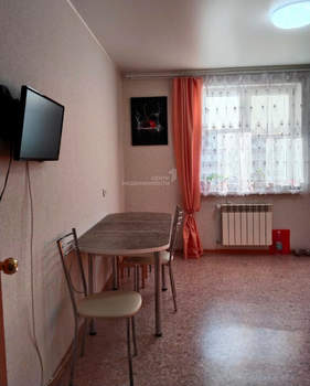2-к квартира, вторичка, 61м2, 10/18 этаж