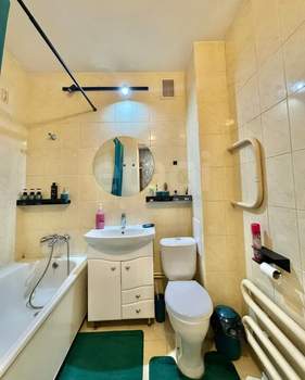 1-к квартира, вторичка, 42м2, 9/9 этаж