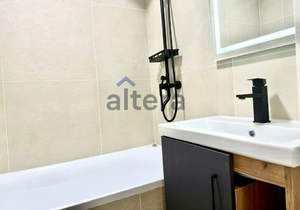 2-к квартира, вторичка, 50м2, 2/10 этаж