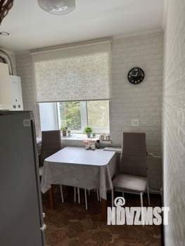 2-к квартира, вторичка, 42м2, 3/5 этаж