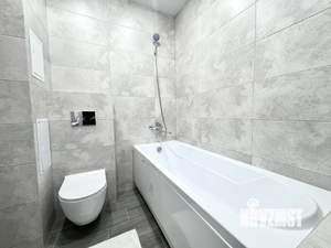 2-к квартира, вторичка, 74м2, 1/10 этаж