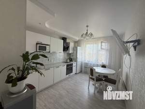 2-к квартира, вторичка, 64м2, 9/16 этаж