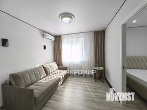 2-к квартира, вторичка, 33м2, 3/5 этаж