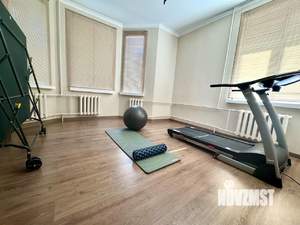 4-к квартира, вторичка, 122м2, 2/8 этаж