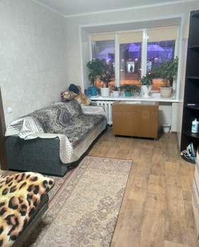 2-к квартира, вторичка, 42м2, 1/5 этаж