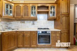 4-к квартира, вторичка, 140м2, 1/6 этаж