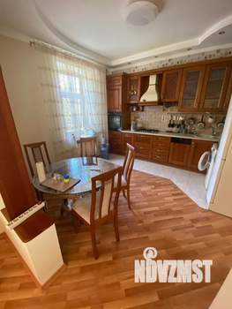 3-к квартира, вторичка, 108м2, 2/5 этаж