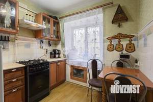 2-к квартира, вторичка, 42м2, 1/5 этаж