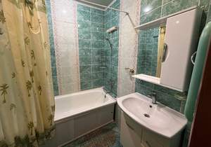 2-к квартира, вторичка, 66м2, 9/9 этаж