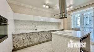 3-к квартира, вторичка, 100м2, 7/19 этаж