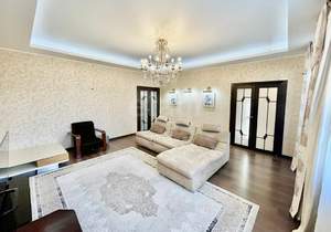 3-к квартира, вторичка, 151м2, 2/4 этаж